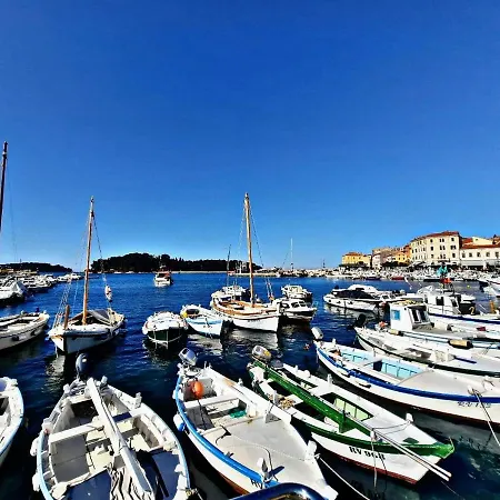 Oh La La Apartment Old Town Rovinj Exterior foto
