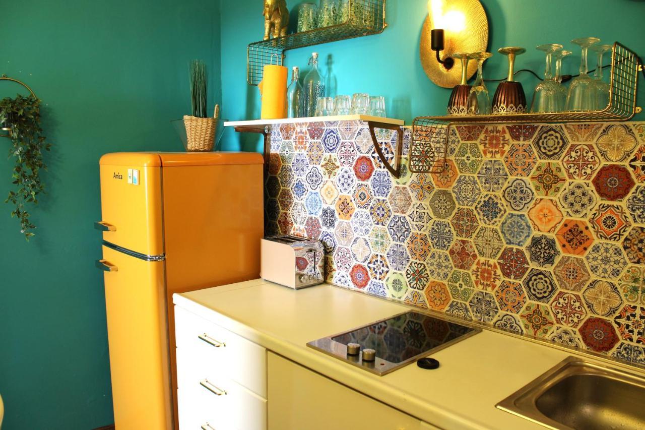 Oh La La Old Town Apartment *